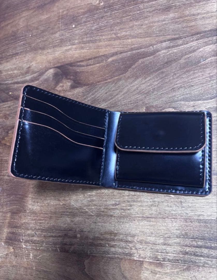 acivi　蝋引きフルコードバン二つ折り財布