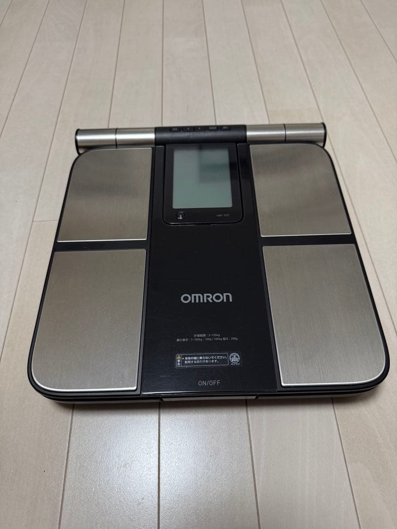OMRON 体脂肪計 HBF-702T ブラック