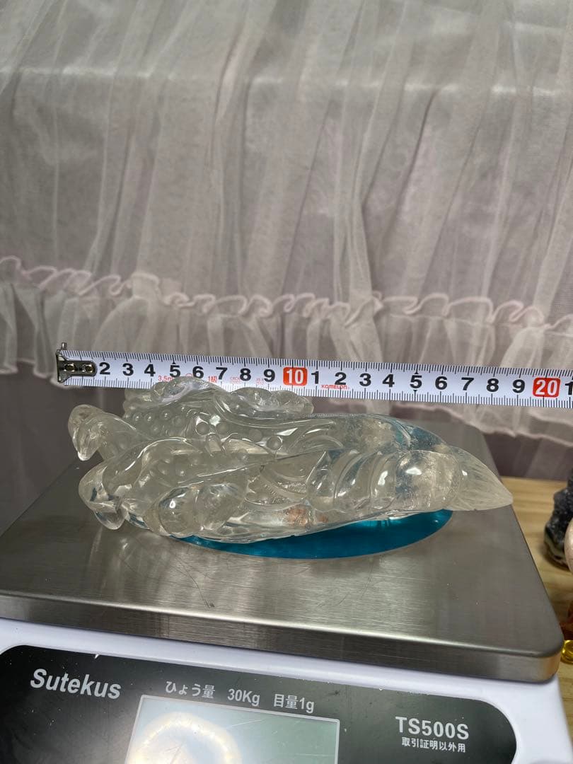 天然石高品質高透明‼️水晶　手彫り　白菜の形に彫刻した物　白水晶