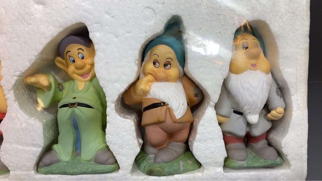 ☆未使用☆ ディズニー　白雪姫　七人の小人　ガーデニング　置物