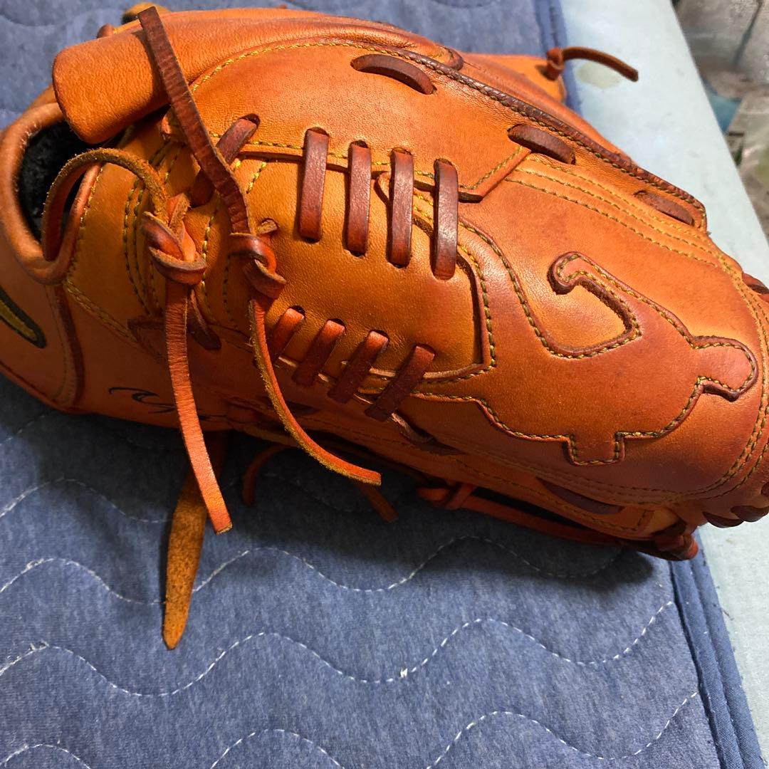 Nike シグネチャーグローブ オレンジ