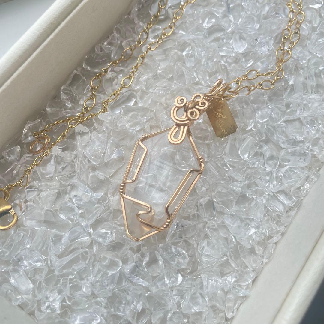 アシュタールジュエリー • クォーツ