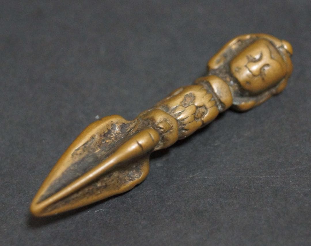 オールドチベット密教法具 トクチャ 銅製ブルパ(独鈷杵)  お守り 提げ物装飾品