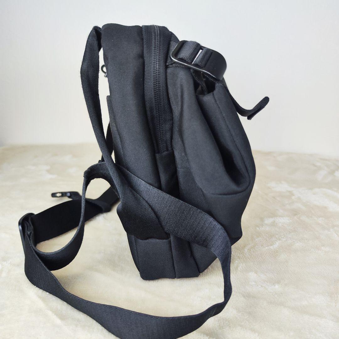 コートエシエル riss リス ボディバッグ 黒 大容量 13インチ 収納可