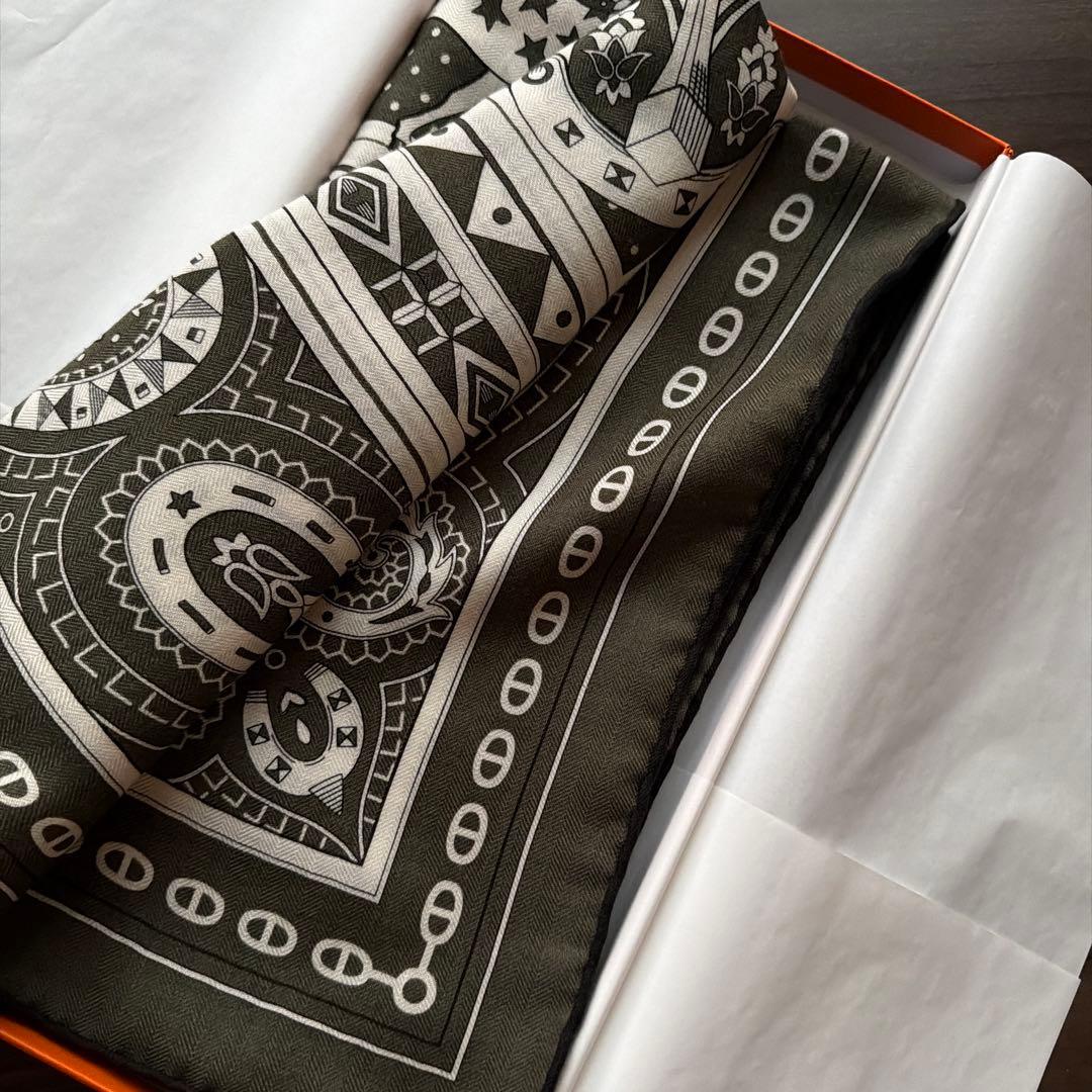 エルメス　シュヴァル・ドゥ・クール・バンダナ　新品未使用