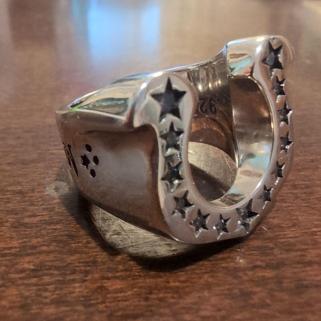 ホースシューリング石付き　テンダーロイン　TENDERLOIN