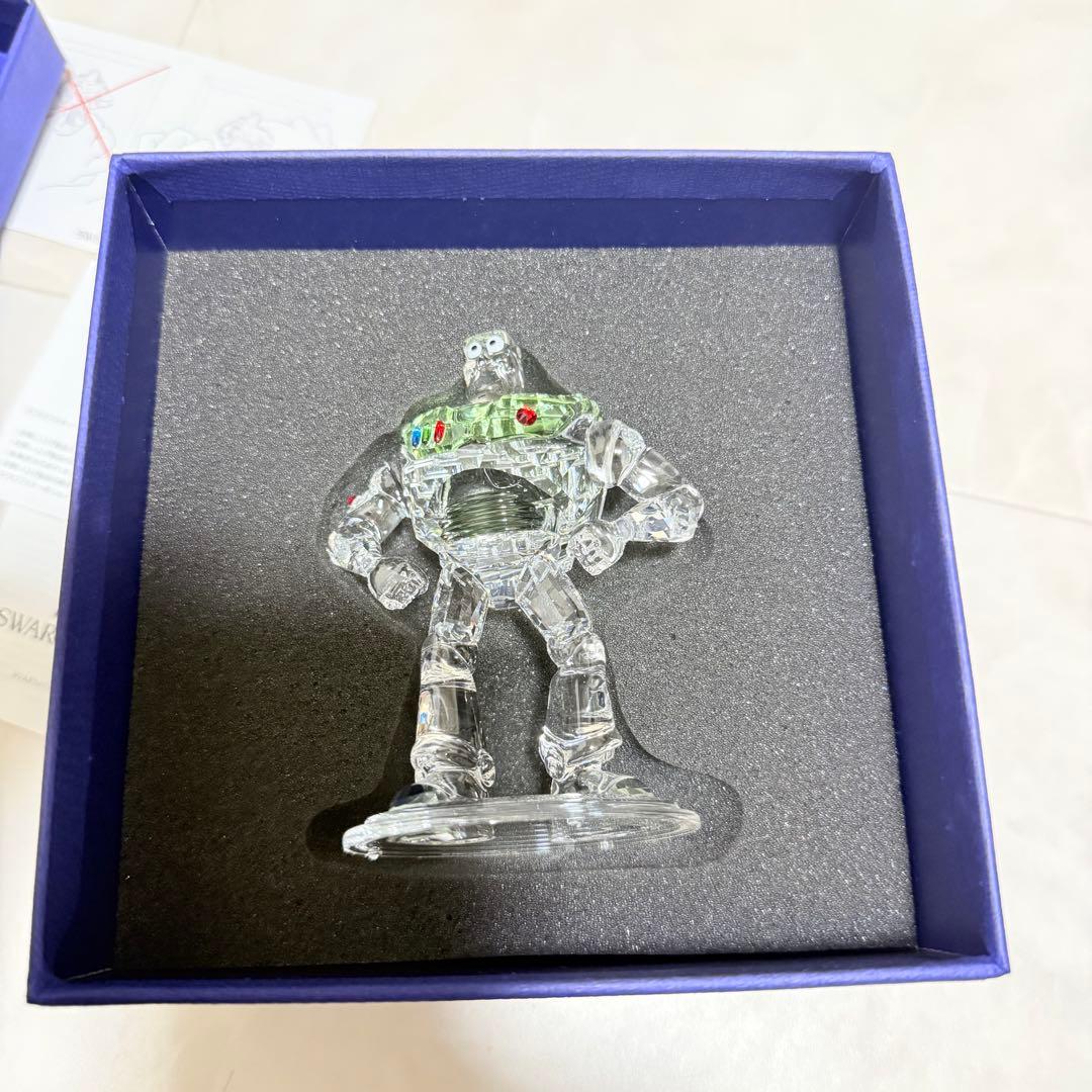 トイストーリー スワロフスキー バズライトイヤー ディズニースワロフスキー