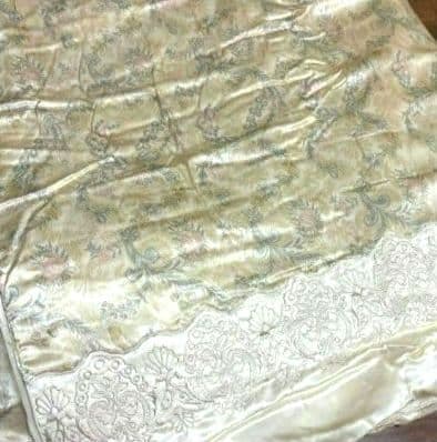 ロフテー　肌掛けシルクふとん　オールシルク100%