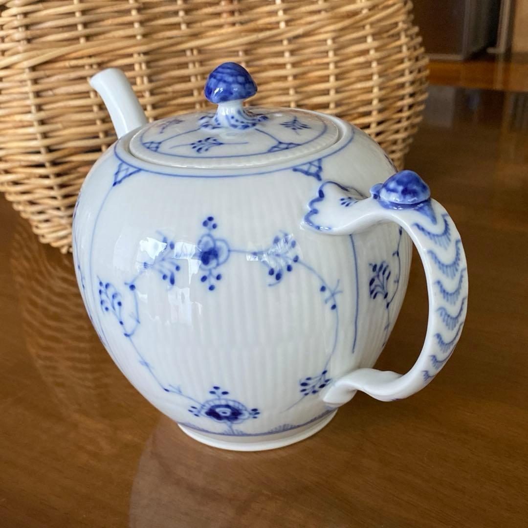 Saleロイヤルコペンハーゲンブルーフルーテッドプレインティーポット1