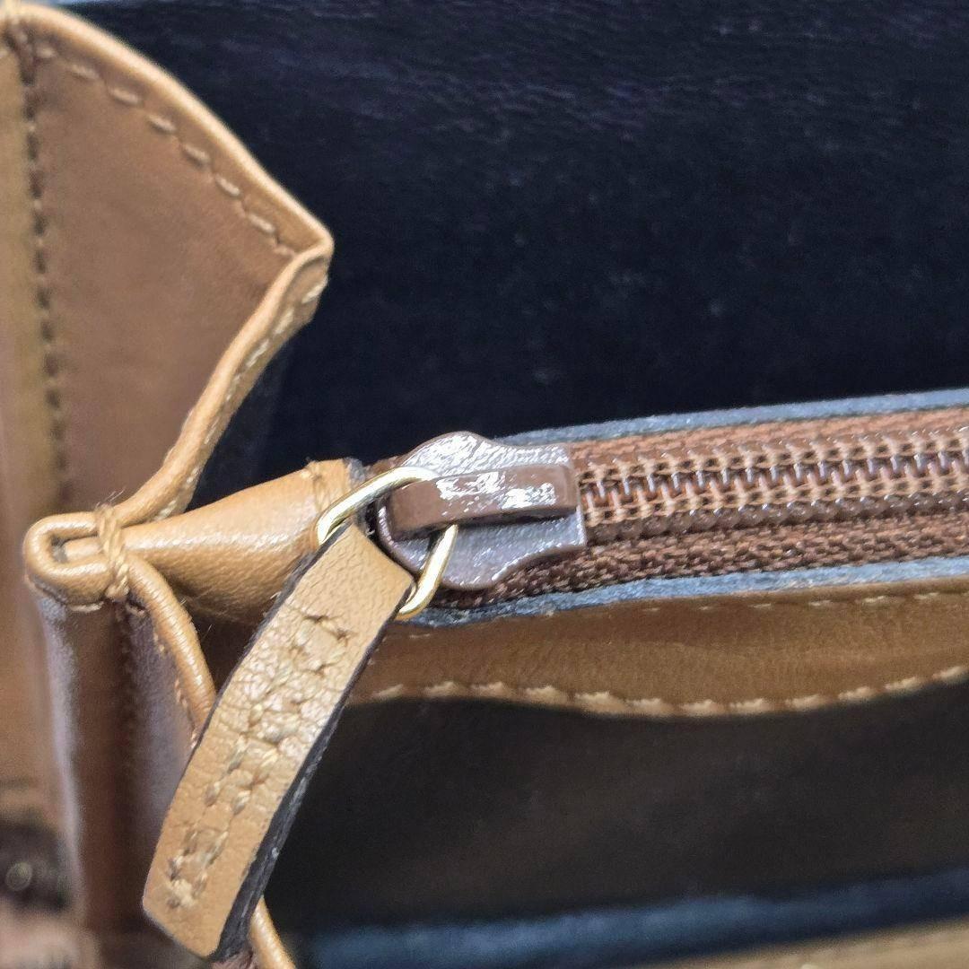 美品 GUCCI ラウンドファスナー マイクロシマレザー ホースビット