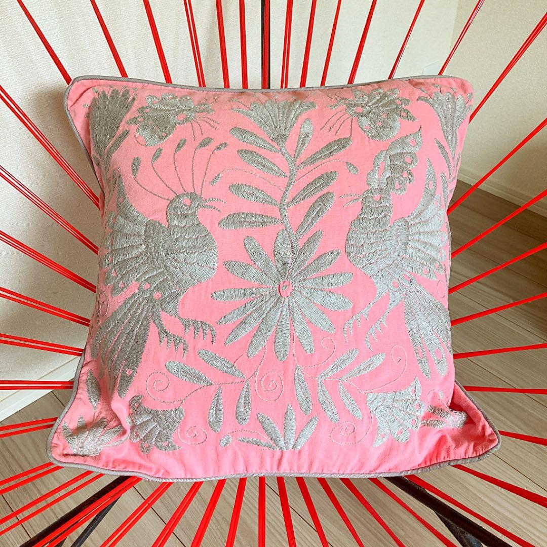 新品＊クッションカバー＊オトミ刺繍＊ピンク×グレー＊動物＊植物＊花＊メキシコ雑貨