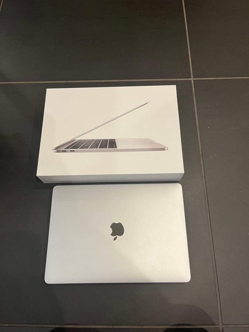 Apple Macbook Pro 13インチ 2017