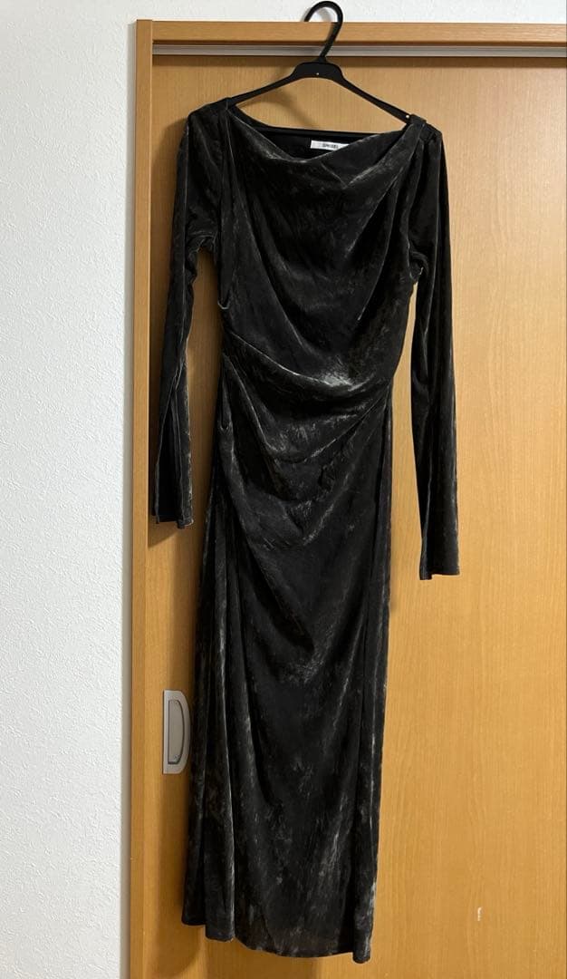 スナイデル　フロッキーベロアドレープドレス