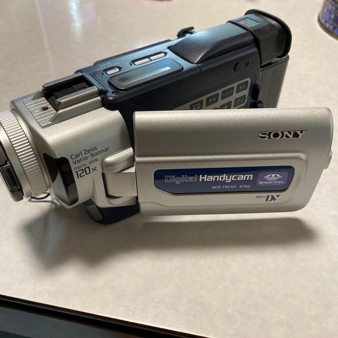 SONY miniDV HANDYCAM DCR-TRV107 ③