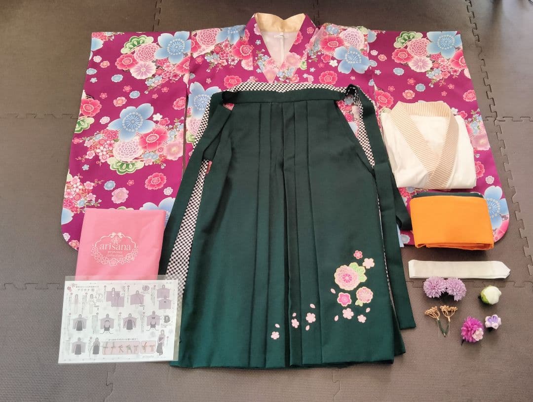 美品アリサナかんたん着付け袴セット150cm髪飾り 着物 袴 半襟付き襦袢 腰紐