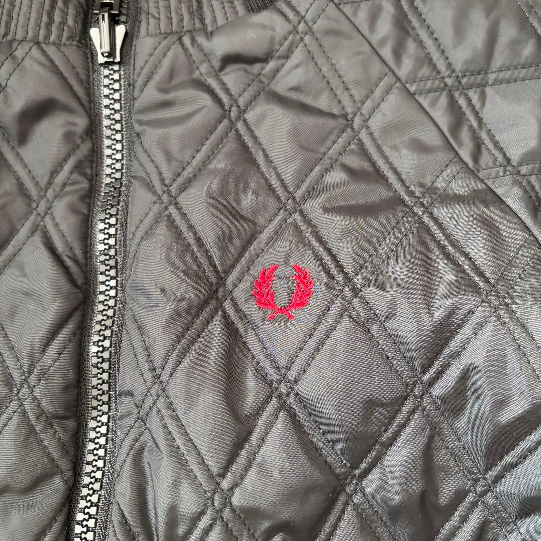 【美品】フレッドペリー　キルティングジャケット　チェック　リバーシブル　Sメンズ