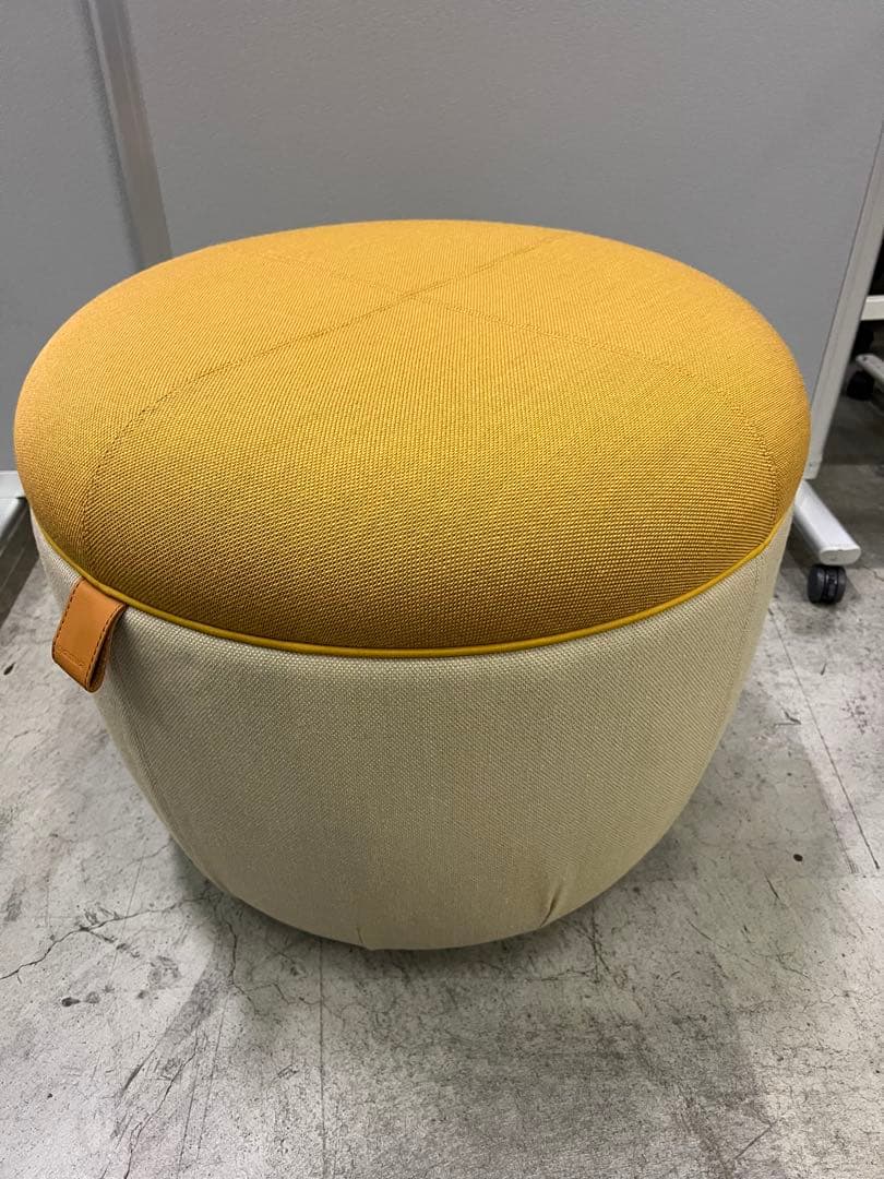 オカムラ ライブスプーフlives pouf2020年製