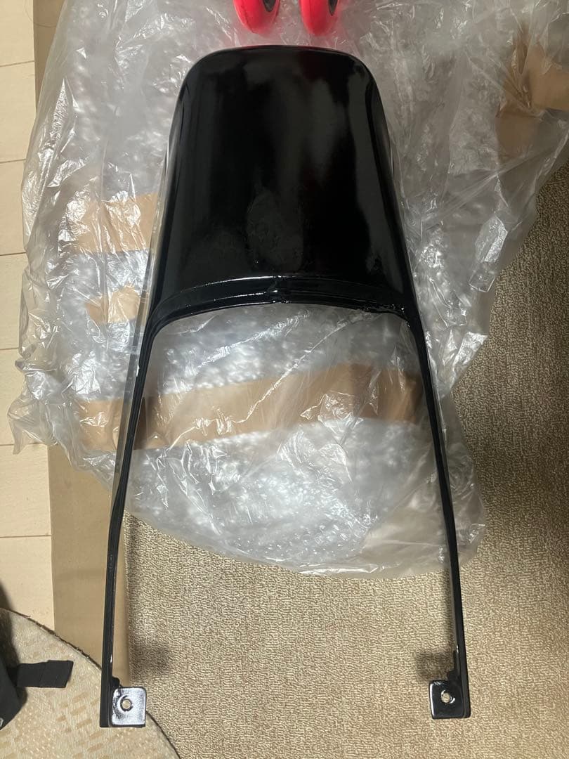 ゼファー400用純正テールカウル