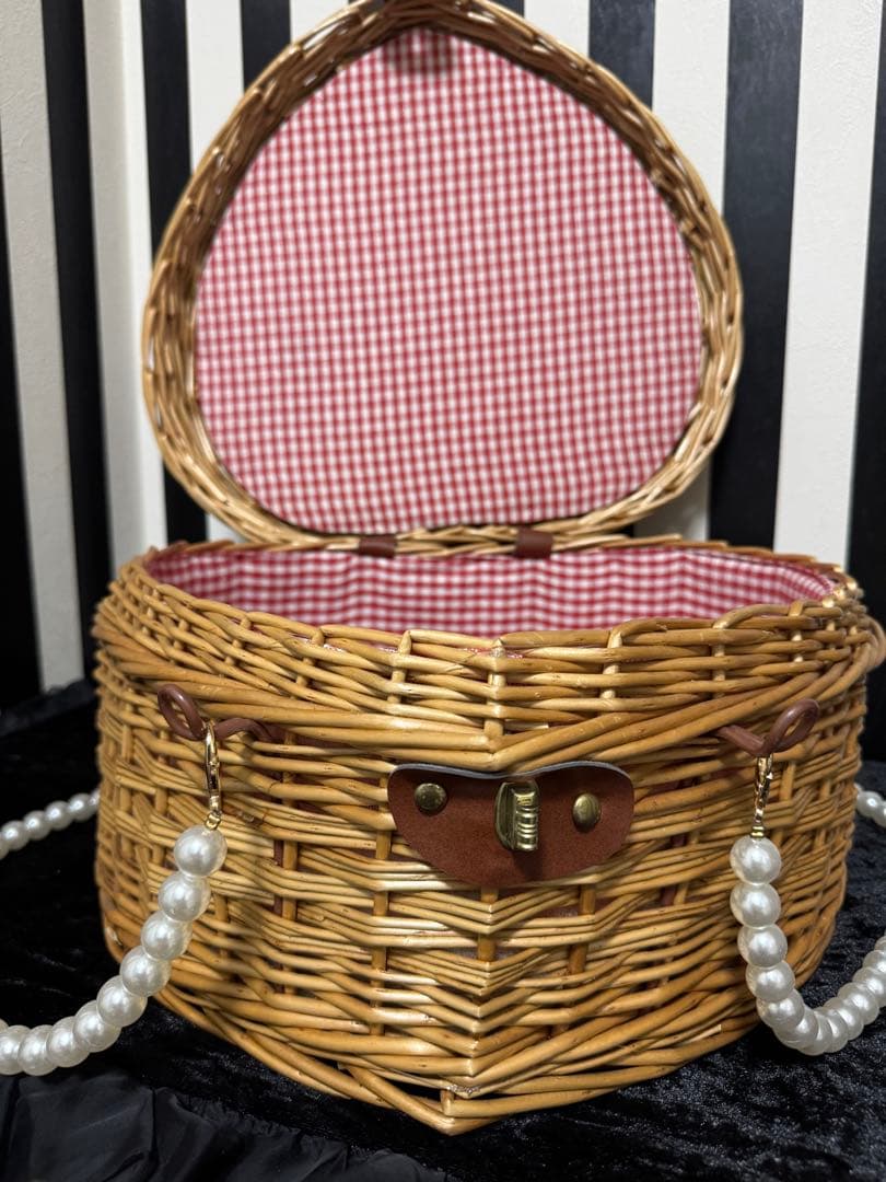 Russell ハート型　バスケット