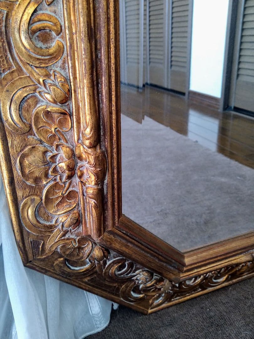 イタリア製 アンティーク八角ミラー・ 壁掛け 鏡・木製レリーフ鏡・クラシック